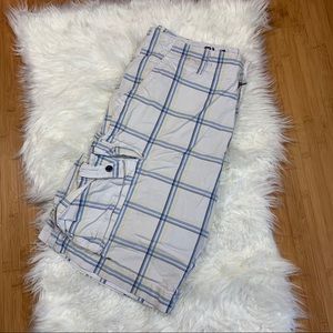 Old Navy Men’s Striped Shorts 36